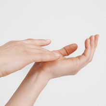 Cargar imagen en el visor de la galería, Regenerating Hand Cream